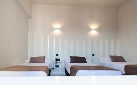 Hostal Gran Via 44